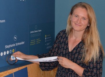 Insgesamt sechs "Medaillenpünktchen" hat Bobpilotin Stephanie Schneider in Oberwiesenthal an die Ehrenwand kleben dürfen. 