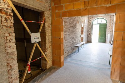 So sah es im Frühjahr im „Central“ aus, inzwischen sind die Bauarbeiten für das neue Bürger- und Vereinshaus weit vorangeschritten.