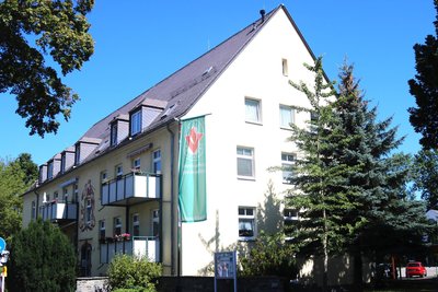 Der Regionalverband Freiberg der Volkssolidarität hat in Flöha seinen Sitz an der Augustusburger Straße.