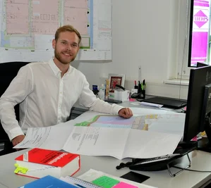 Der 23-jährige Marius Raade aus Döbeln absolviert nach dem Abitur in nur vier Jahren Ausbildung und Studium. 
