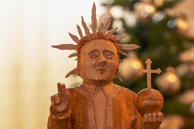 Schnitz-Altmeister Bley schuf auch dieses Bornkinnel.