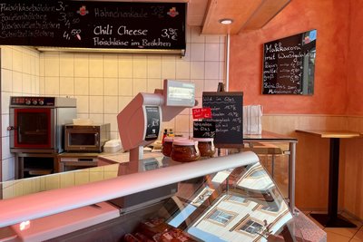 In der Fleischerei Gretenkord am Johannisplatz kosten Makkaroni mit Wurstgulasch unter 5 Euro.