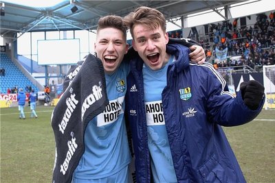 Die CFC-Torschützen Tom Baumgart (li.) und Florian Hansch.