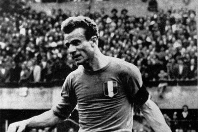 Valentino Mazzola im Jahr 1948 für Italien im Einsatz.