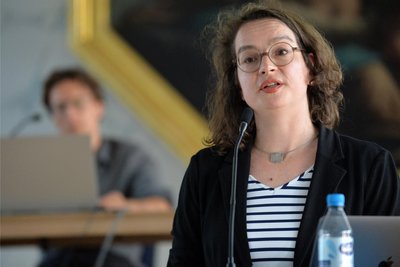 Die Osteuropa-Historikerin Franziska Davies von Ludwig-Maximilians-Universität München im Städtischen Festsaal Freiberg.