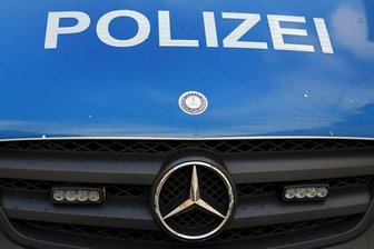 27-Jähriger geht mit Baseballschläger auf Autos los -