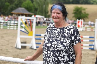 27 Prüfungen: In Wiesa wird am Wochenende wieder aufgesattelt - Turnierleiterin Marga Schulze hat alles im Griff.