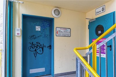 Das Parkhaus am Park des Friedens in Reichenbach ist regelmäßig Vandalismus ausgesetzt. Das Bild stammt von einem Vorfall im Frühjahr. 