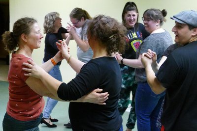 Beim wöchentlichen Training in Großolbersdorf ist den Tänzern der Spaß stets anzumerken.