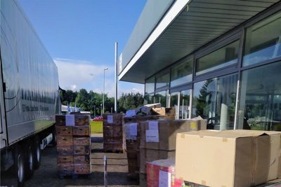 Bevor es losging, wurden die Waren zentral in Gelenau gelagert und vor Ort aufgeladen. 