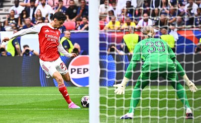 Hammer aus spitzem Winkel: Havertz eiskalt vor dem Tor. 