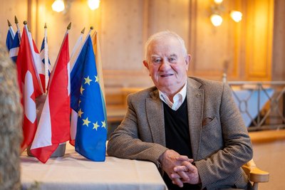 Armin Döhler lebt den europäischen Gedanken. Er war in den 1990er-Jahren der Initiator des Europäischen Bauernmarktes in Plauen.