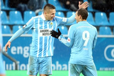 Die Ex-CFC-Spieler Daniel Frahn (l.) und Anton Fink sind bald wieder auf dem Platz vereint – zumindest laut Meldung des BSC Rapid vom 1. April.
