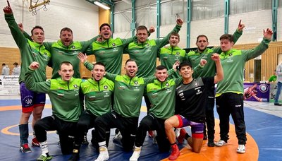Ein letztes Mal auf Bundesliga-Ebene jubeln: Das haben sich die Auer mit ihrem 15:14 am Sonnabend gegen Hösbach redlich verdient. 