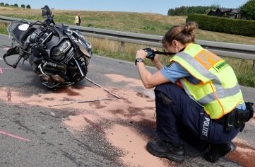 An der BMW des 41-Jährigen entstand Totalschaden. 