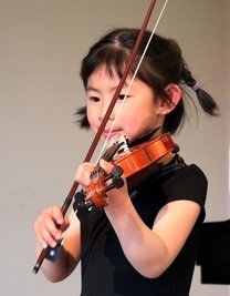 Im Konzert zu erleben: Geigerin Hao Rebecca Li. 