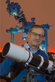 Jochen Engelmann Sterngucker: "Es ist Vollmond, da sieht man am Himmel wirklich nur die richtig Hellen".