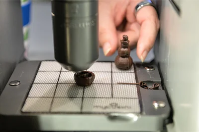 Der 3D-Druck eines Schneemanns und Druckproben von Schokoriegeln in verschiedenen Wärmestufen waren zwei Beispiele der Experimente.