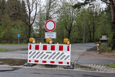 Die marode Feuerwehrzufahrt in Johanngeorgenstadt wird saniert.