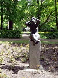 "Die Sitzende"