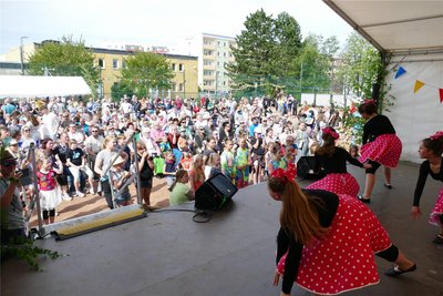 Junge Tänzerinnen wie die der Zschopauer Martin-Andersen-Nexö-Oberschule durften ihr Können vor einem großen Publikum beweisen.