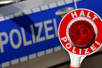 28-Jähriger rast mit 126 km/h durch Ortschaft -