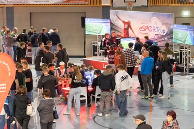 Die Resonanz war groß auf den ersten E-Sport-Cup in der Silberlandhalle in Annaberg-Buchholz. Veranstaltet hat ihn die Erzgebirgssparkasse.