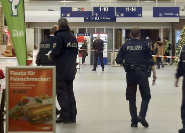 Die Haupthalle im Chemnitzer Hauptbahnhof wurde am Donnerstag wegen herrenloser Gepäckstücke kurzzeitig gesperrt.