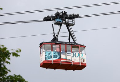 Die Fichtelberg-Schwebebahn steuert auf ihren 100. Geburtstag zu. Das neue Design macht darauf schon neugierig.