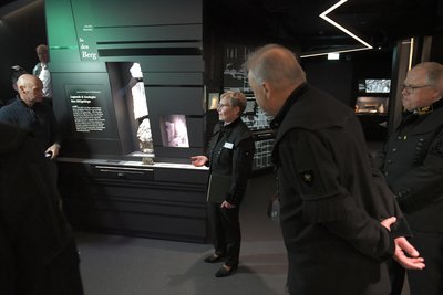 Andrea Riedel, die Direktorin des Stadt- Bergbaumuseums, erläuterte die neue Ausstellung.