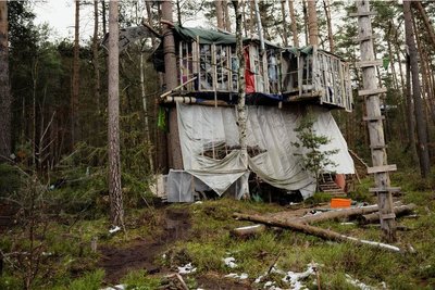 Das Protestcamp im Heidebogen ("Heibo") nördlich von Dresden scheint kurz vor der Räumung zu stehen. 