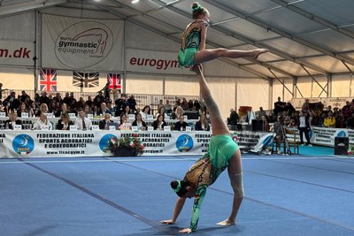 Zweimal Bronze gab es für das Damenpaar Emma Zimmermann (oben) und Mary-Li Herrmann vom SAV.