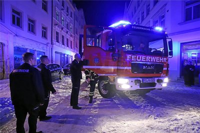 Den Kameraden der Feuerwehr konnte von ihren Kollegen gesagt werden, dass alles schon unter Kontrolle gebracht sei.