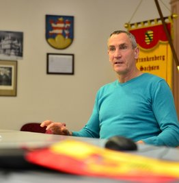 Bernd Zimmermann ist der Kämmerer der Stadt Frankenberg. Als Herr der Zahlen hat er die Finanzlage der Kommune und ihrer Unternehmen im Blick. Auch die Kalkulation des Tages der Sachsen hat er geprüft. 