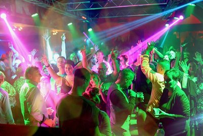 Im November 2019 hatte die bislang letzte Bambule-Party im Reichenbacher E-Werk stattgefunden. Am Pfingstsonntag steigt nun die nächste. Ab 25-Jährige werden zeigen, dass sie noch zu feiern verstehen.