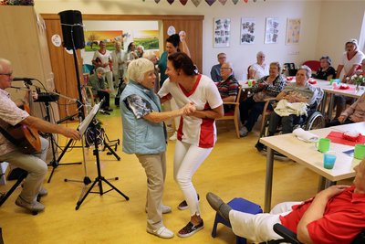 Vor zwei Jahren wurde im DRK-Pflegezentrum noch zünftig gefeiert, nämlich das zehnjährige Bestehen der Einrichtung. Seitdem hat sich der Personalmangel drastisch verschärft.