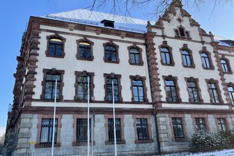 2850 Euro Strafe: Ladendiebstahl im Erzgebirge wird für 22-Jährigen teuer - Vor dem Amtsgericht sollte ein Ladendiebstahl verhandelt werden. Doch der Angeklagte fehlte.