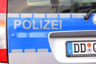 29-Jähriger wird in seiner Wohnung ausgeraubt - Ein 29-Jähriger ist am Sonntag in Meerane von zwei Unbekannten in seiner Wohnung ausgeraubt worden.