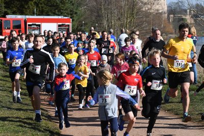 Der Rochlitzer Frühjahrsberglauf hat diesmal zeitgleiche „Konkurrenz“, da am Samstag noch weitere Laufveranstaltungen in Mittelsachsen stattfinden.