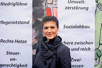 Wird die Bundestagsabgeordnete und frühere Fraktionschefin Sahra Wagenknecht so wie hier 2018 bei einer Kundgebung von "Aufstehen" in Berlin bald wieder für eine neue linke Initiative werben? 