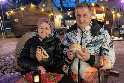 Die Stollberger Antje Hilpert und ihr Mann Tino Stiegler finden das "Stollberger Winterglühen" eine gute Idee. 