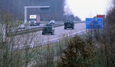 Mehrere Radpanzer sind am Donnerstagmorgen auf der Autobahn 4 bei Hohenstein-Ernstthal unterwegs gewesen.