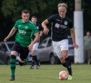 Zum Sieg gestürmt: Nick Huenig (r.) hatte seine Lichtenberger mit 2:0 in Führung gebracht, ehe es aber nochmals eng wurde. 