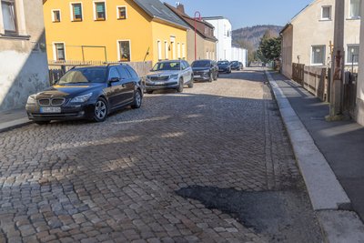 Am Montag soll der grundhafte Ausbau der Kurzen Straße in Ehrenfriedersdorf beginnen.