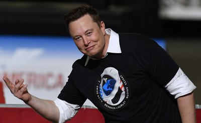 Elon Musk wird mit dem SpaceX-Börsengang zum ersten Menschen mit einem Billionenvermögen - zumindest auf dem Papier. (Archivbild)