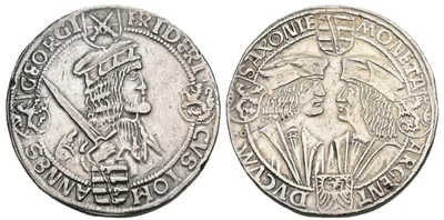 Kurfürst Friedrich der Weise mit Hermelinmütze (l.) sowie auf der Rückseite die Herzöge Albrecht und Johann mit einfachen Mützen.