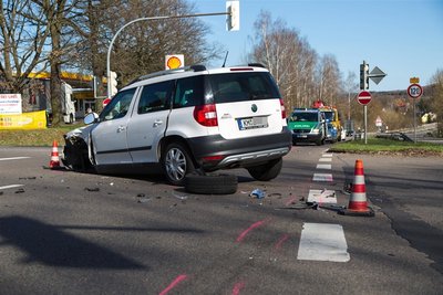B 173 bei Niederwiesa musste nach einem Unfall mehr als eine Stunde gesperrt werden.
