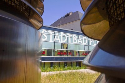 Ein mieser Sommer, zudem coronabedingte Einschränkungen in der diesjährigen Freibadsaison und nun schon wieder seit Wochen ein für den öffentlichen Badebetrieb geschlossene Stadtbad. Für die Bäder Plauen GmbH ist 2021 finanziell ein Katastrophenjahr. 