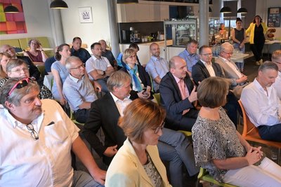 Die Publikumsreihen waren gut gefüllt beim Demokratie-Dialog in Stollberg.