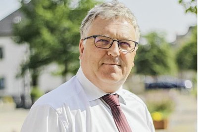 Könnte mit seinem Veto den Bürgerentscheid noch verhindern: Bürgermeister Jörg Hartmann. Er hat schon in der Sitzung am Montag wie vier weitere Räte mit Nein gestimmt.